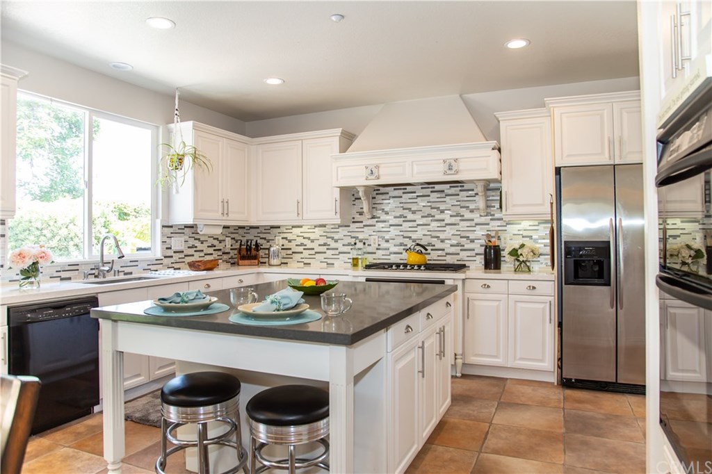 3953 Chatham Way Seal Beach, CA 90740 - Photo 15 of 64