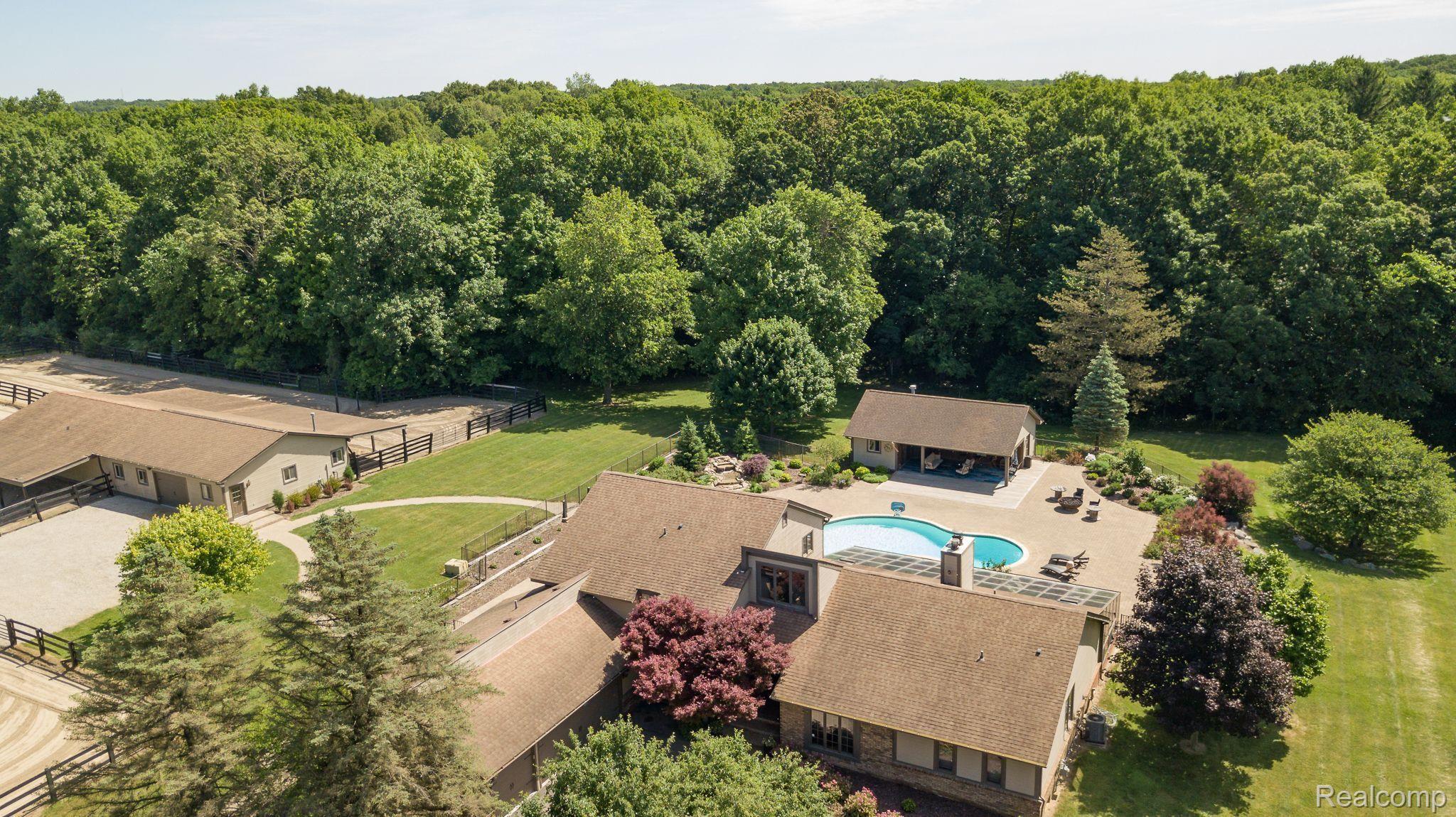 3965 Collins Road Oakland, MI 48363 - Photo 57 of 63 Gallery Image 57
