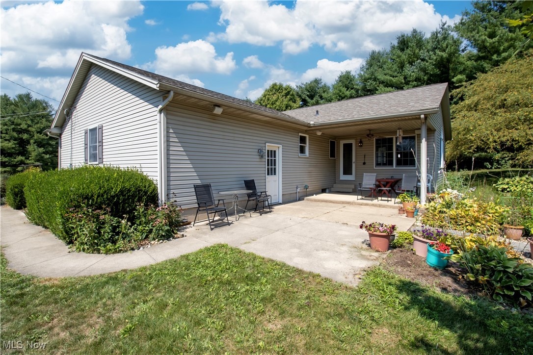 6275 Rice Hill Road Burbank, OH 44214 - Photo 12 of 42