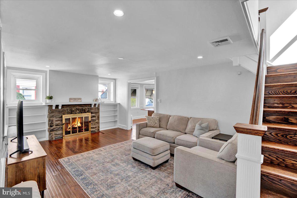 30 Kathmere Road Havertown, PA 19083 - Photo 3 of 37