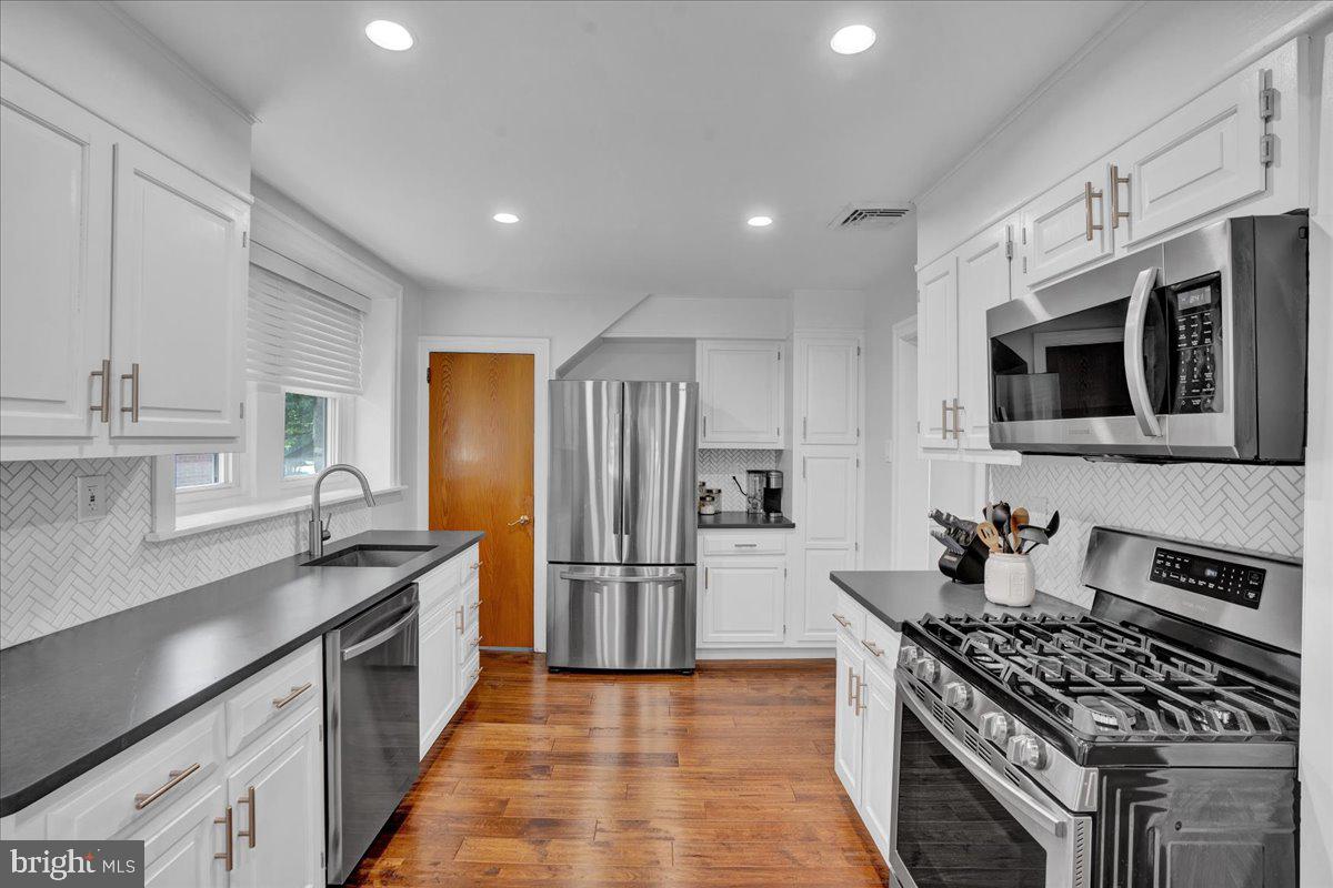 30 Kathmere Road Havertown, PA 19083 - Photo 10 of 37