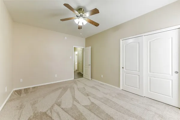 $2,200 | 9127 Willow Crossing Drive, Houston, TX 77064