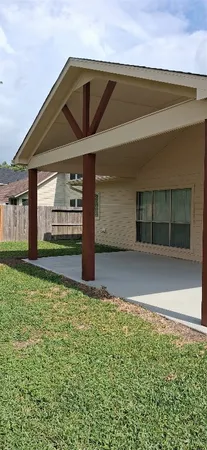 $2,200 | 9127 Willow Crossing Drive, Houston, TX 77064