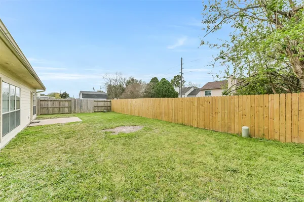 $2,200 | 9127 Willow Crossing Drive, Houston, TX 77064