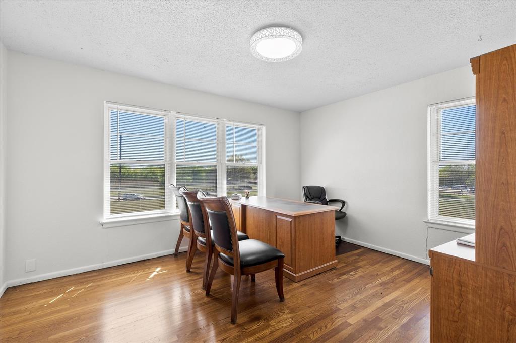 5338 Boat Club Road Fort Worth, TX 76135 - Photo 29 of 38 Gallery Image 29