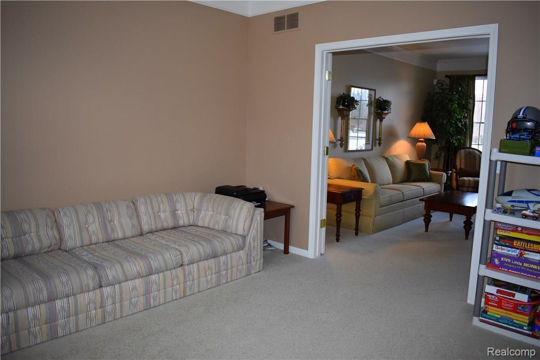 1668 Blushing Court Rochester, MI 48307 - Photo 19 of 34 Library ~ view II