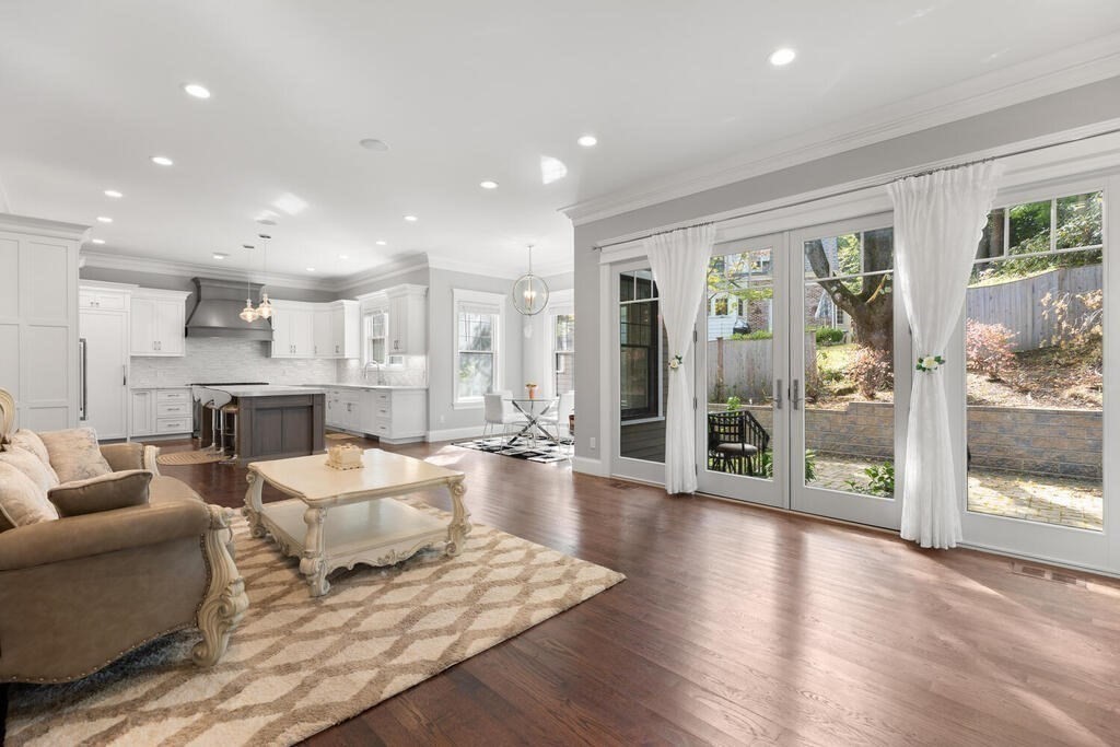 10 Fox Hill Road Newton, MA 02459 - Photo 2 of 24