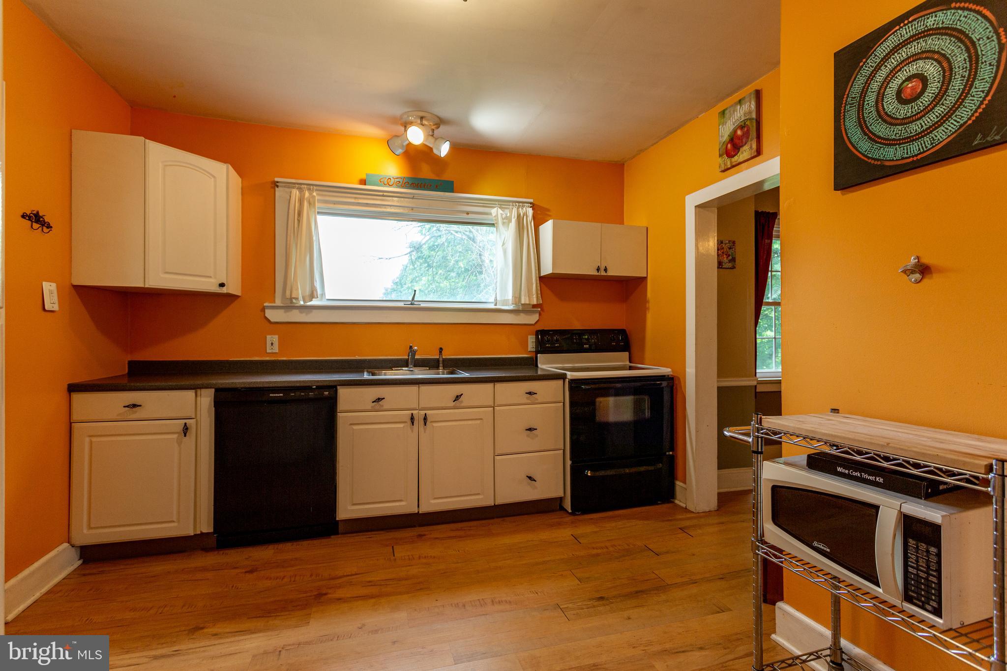1698 Valley Road Coatesville, PA 19320 - Photo 2 of 25 Gallery Image 2