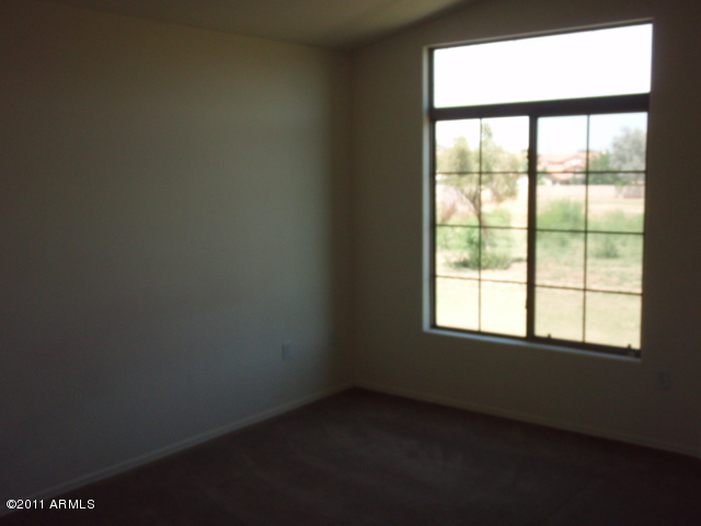 2727 North Price Road, Unit 64 Chandler, AZ 85224 - Photo 5 of 10 MASTER BEDROOM
