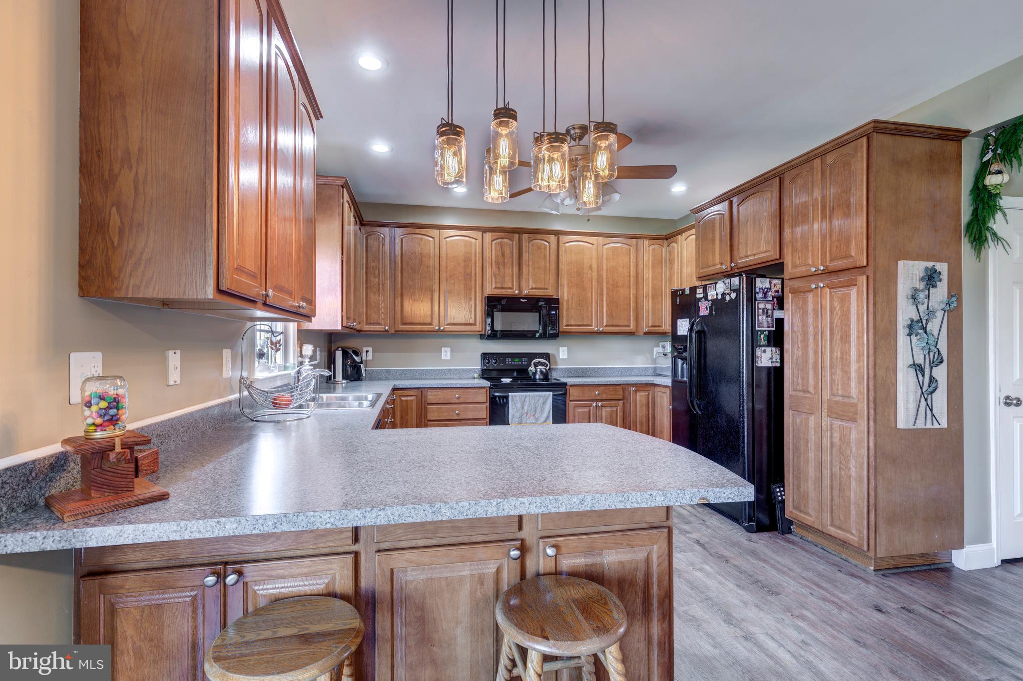 128 Pine Grove Road Hanover, PA 17331 - Photo 17 of 93 All appliances