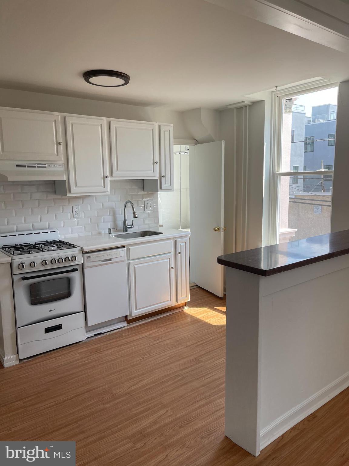 613 South 8th Street Philadelphia, PA 19147 - Photo 6 of 18
