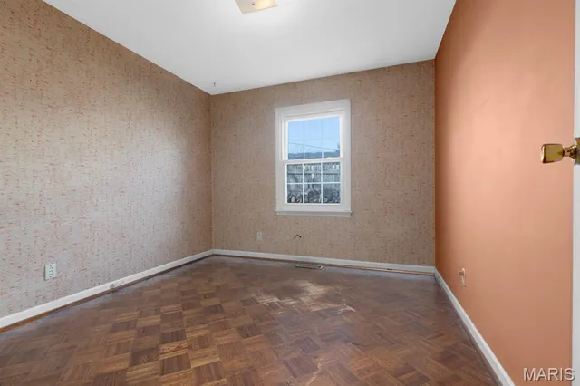 $380,000 | 30 North Joyce Ellen Way, St. Peters, MO 63376