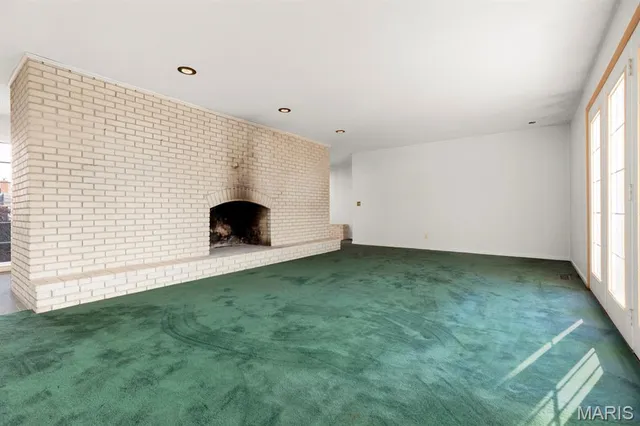 $380,000 | 30 North Joyce Ellen Way, St. Peters, MO 63376