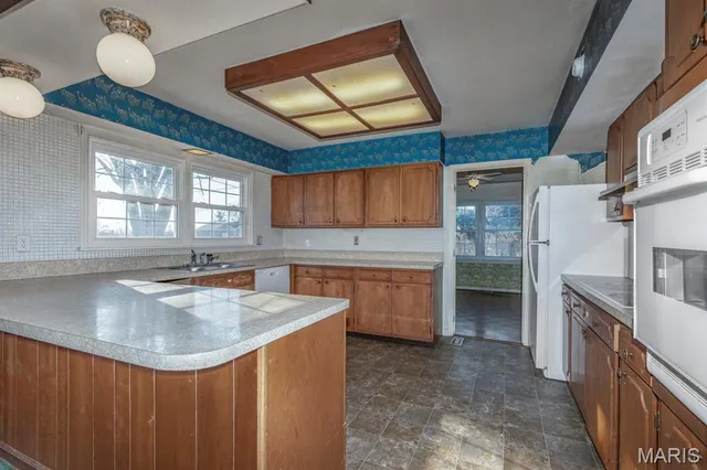 $380,000 | 30 North Joyce Ellen Way, St. Peters, MO 63376