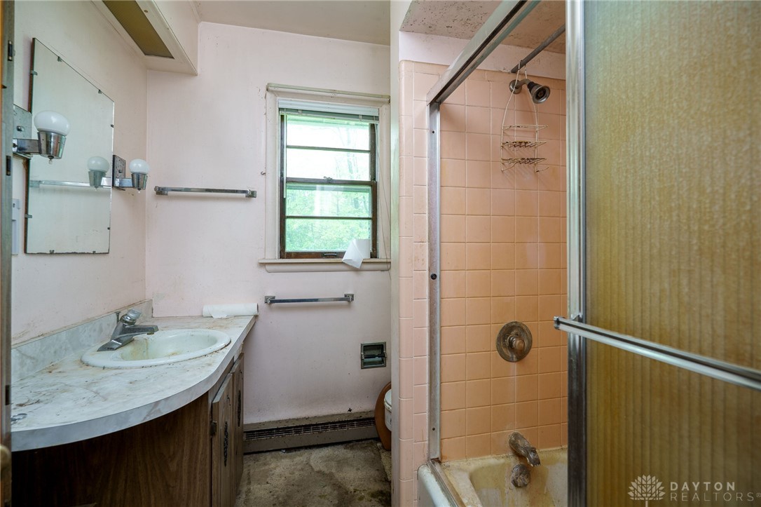 599 North Fairfield Road Dayton, OH 45430 - Photo 20 of 33