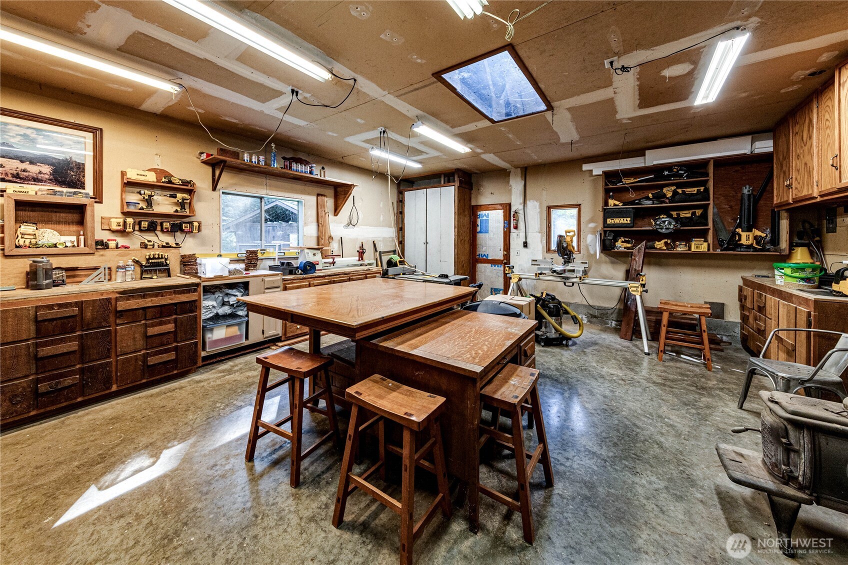 107 Dowan Creek Road Forks, WA 98331 - Photo 23 of 40 a view of a dining room with furniture