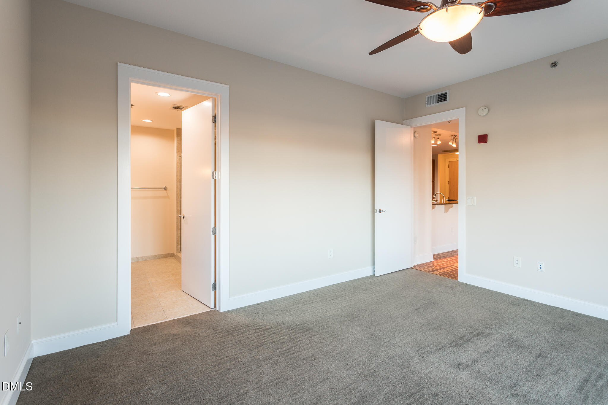 618 North Boylan Avenue, Unit 528 Raleigh, NC 27603 - Photo 16 of 21 16 618 N Boylan Ave Int Unit 528 mls
