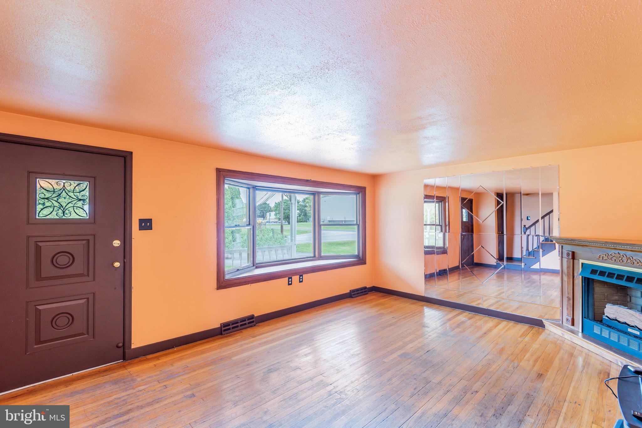 6311 Basehore Road Mechanicsburg, PA 17050 - Photo 7 of 24 Gallery Image 7