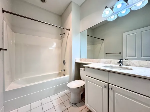 $2,800 | 4 Bishop Street, Unit 303, Framingham, MA 01702
