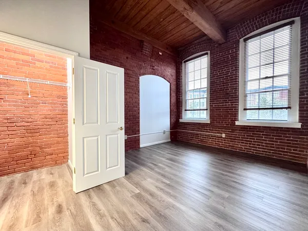 $2,800 | 4 Bishop Street, Unit 303, Framingham, MA 01702