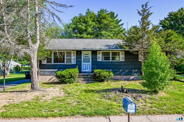 $219,900 | 126 Beacon Hill Road, East Hartford, CT 06108