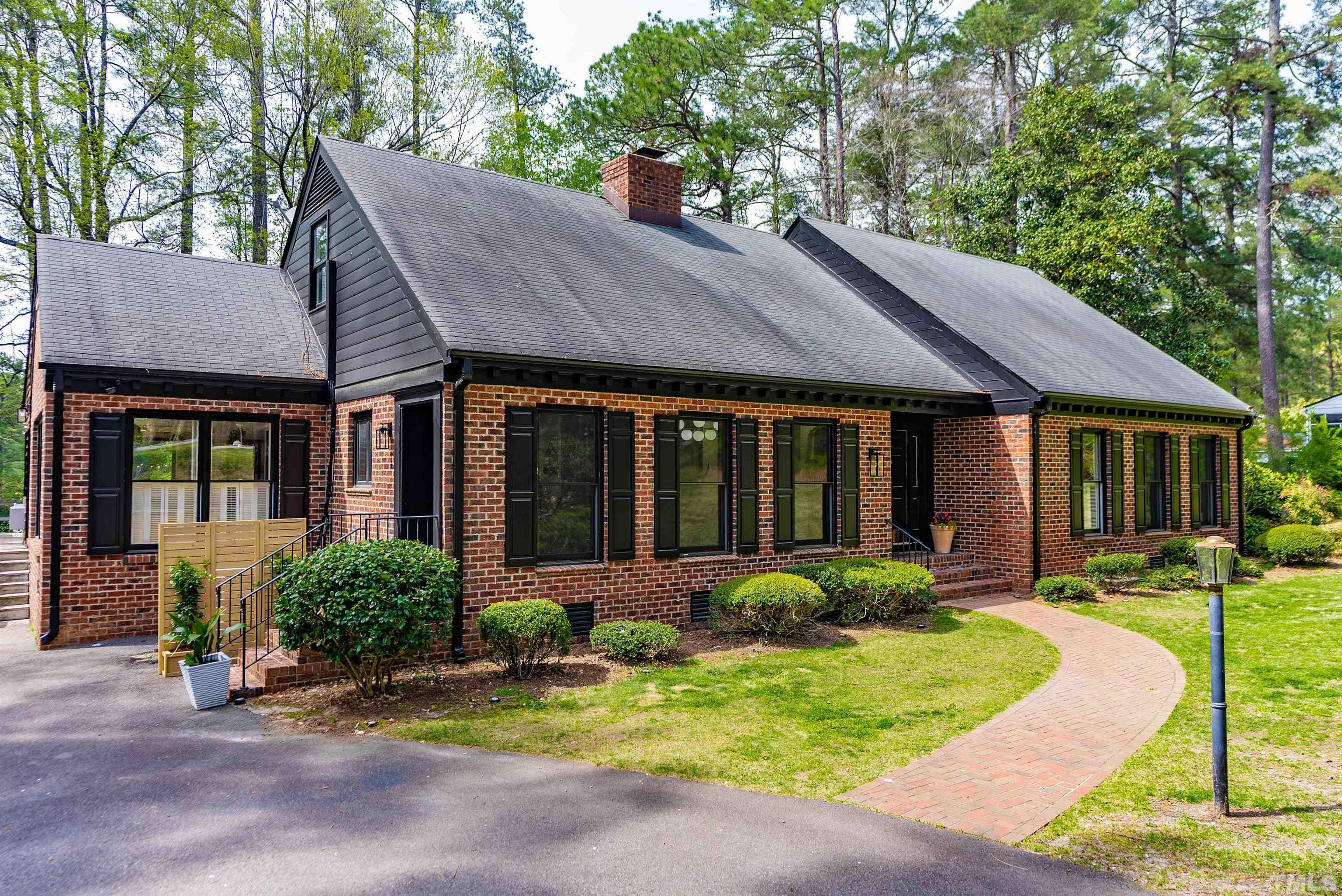 800 Barber Road Southern Pines, NC 28387 - Photo 1 of 34