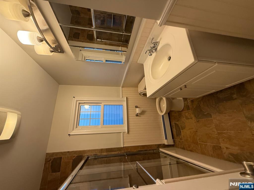 651 10th Street Lyndhurst, NJ 07071 - Photo 3 of 8