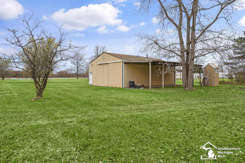 640 Carleton Rockwood Road Carleton, MI 48117 - Photo 43 of 62 50159971-690293aa-7a78-4ac7-8879-6c887cf6f1b1.JPG
