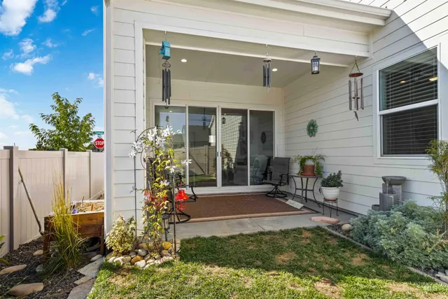 $449,675 | 2110 North Milestone Way, Star, ID 83669