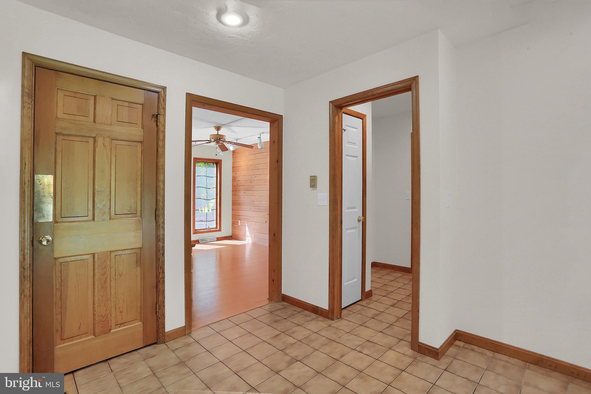 1557 Marburg Road Spring Grove, PA 17362 - Photo 14 of 49