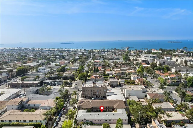 $649,900 | 235 Termino Avenue, Unit 1, Long Beach, CA 90803