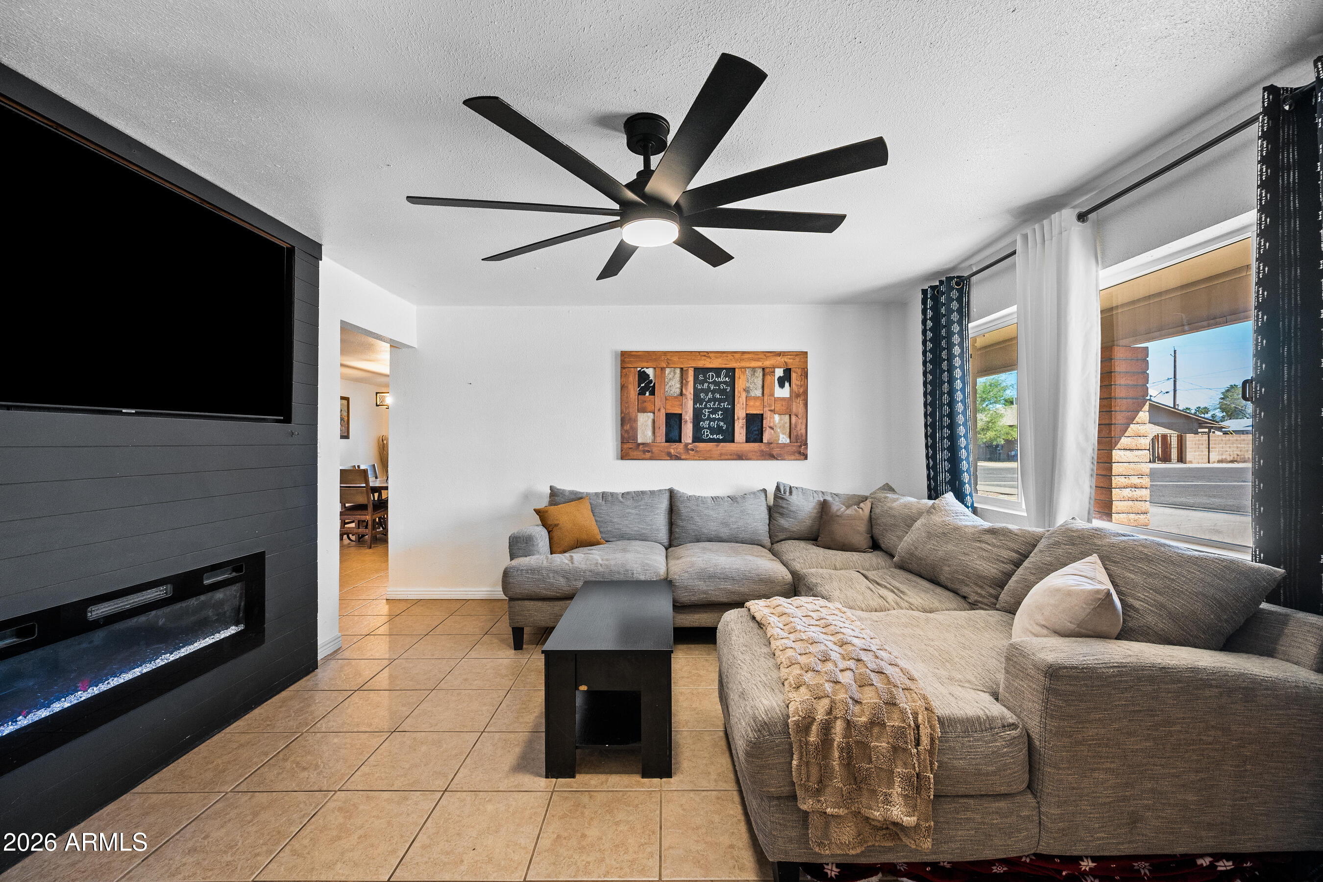 48 North Maple Mesa, AZ 85205 - Photo 9 of 52 New Fan