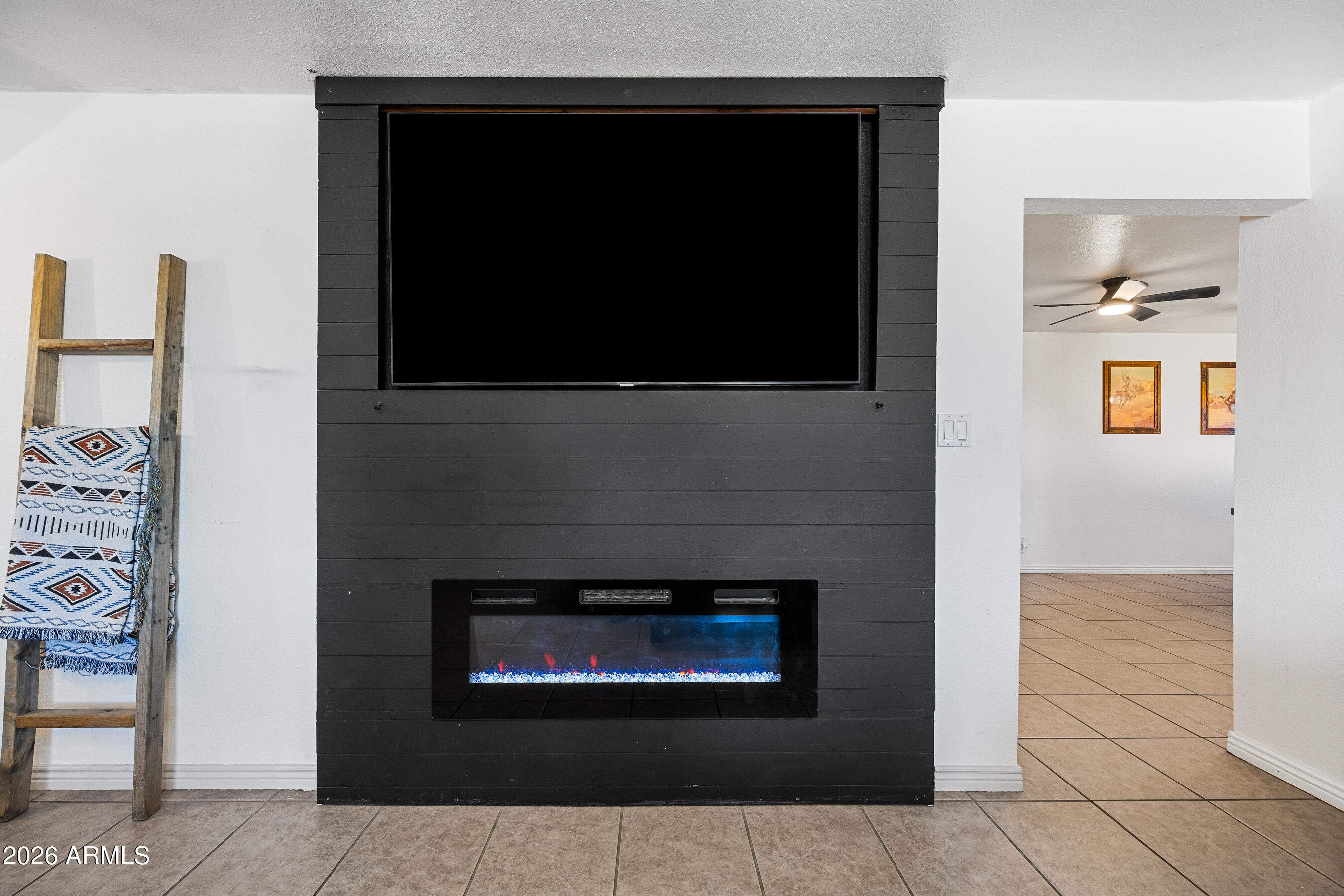 48 North Maple Mesa, AZ 85205 - Photo 10 of 52 Electric Fireplace