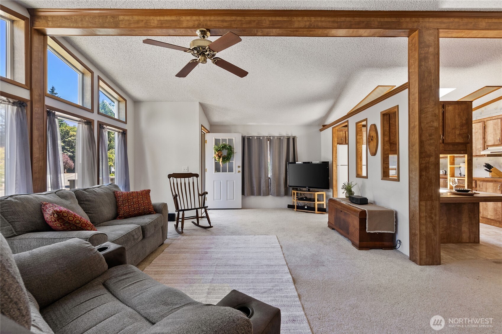 5810 Fleming Street, Unit 15 Everett, WA 98203 - Photo 5 of 22