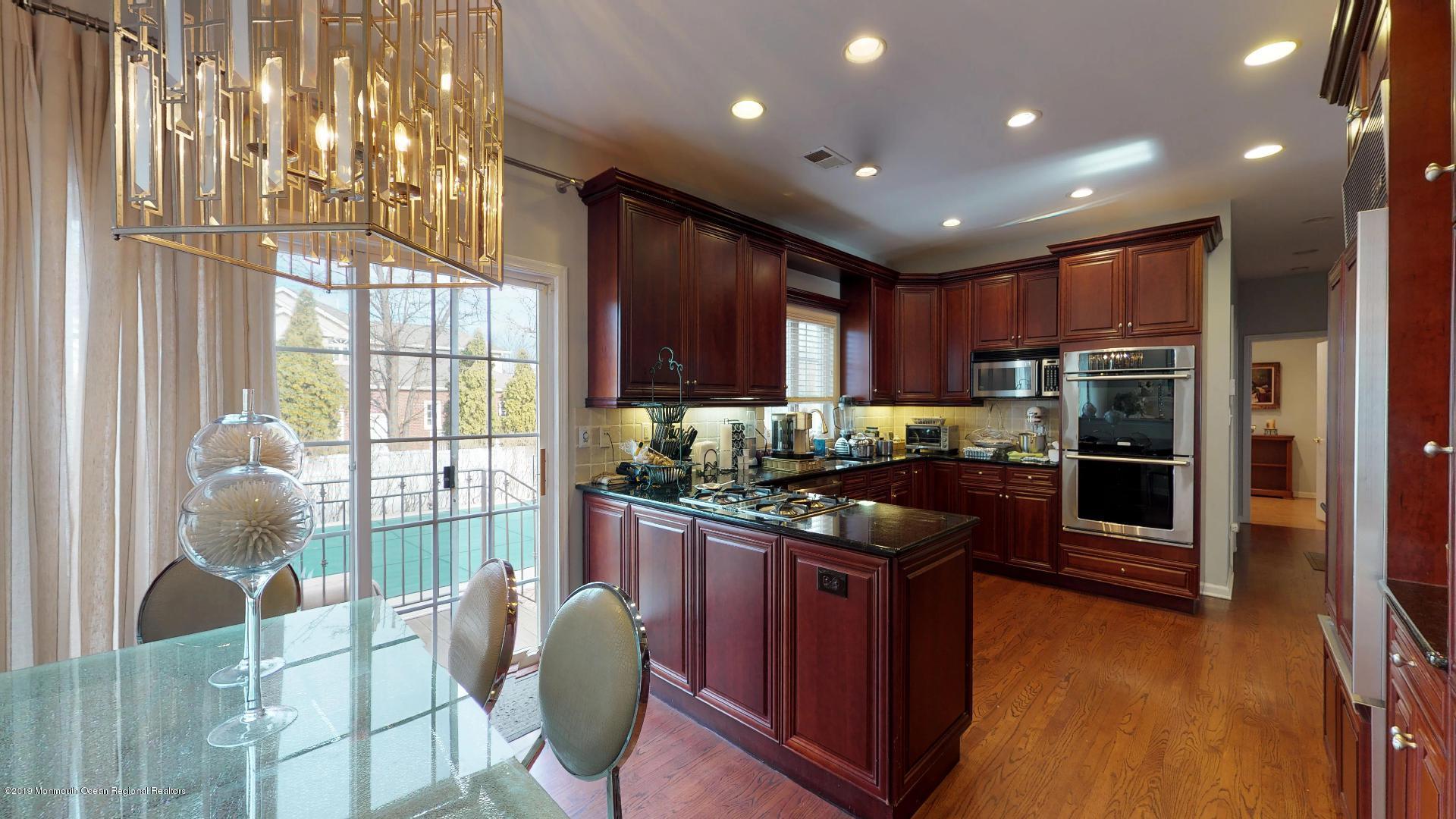 79 Georgetown Road Eatontown, NJ 07724 - Photo 26 of 37 79-Georgetown-Rd-Kitchen-and-eat-in-area