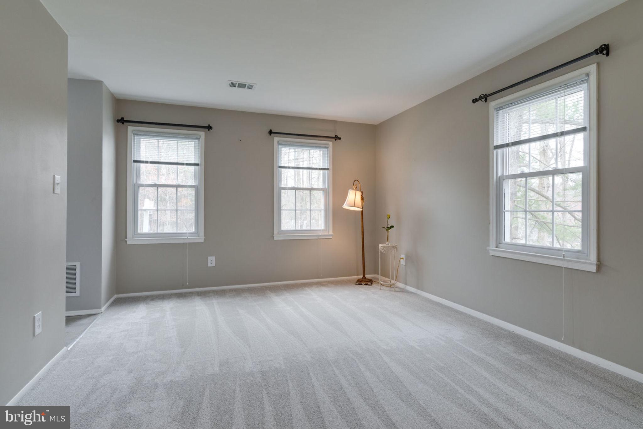 7759 Euclid Way Springfield, VA 22153 - Photo 20 of 65 Living room with lots of natural light
