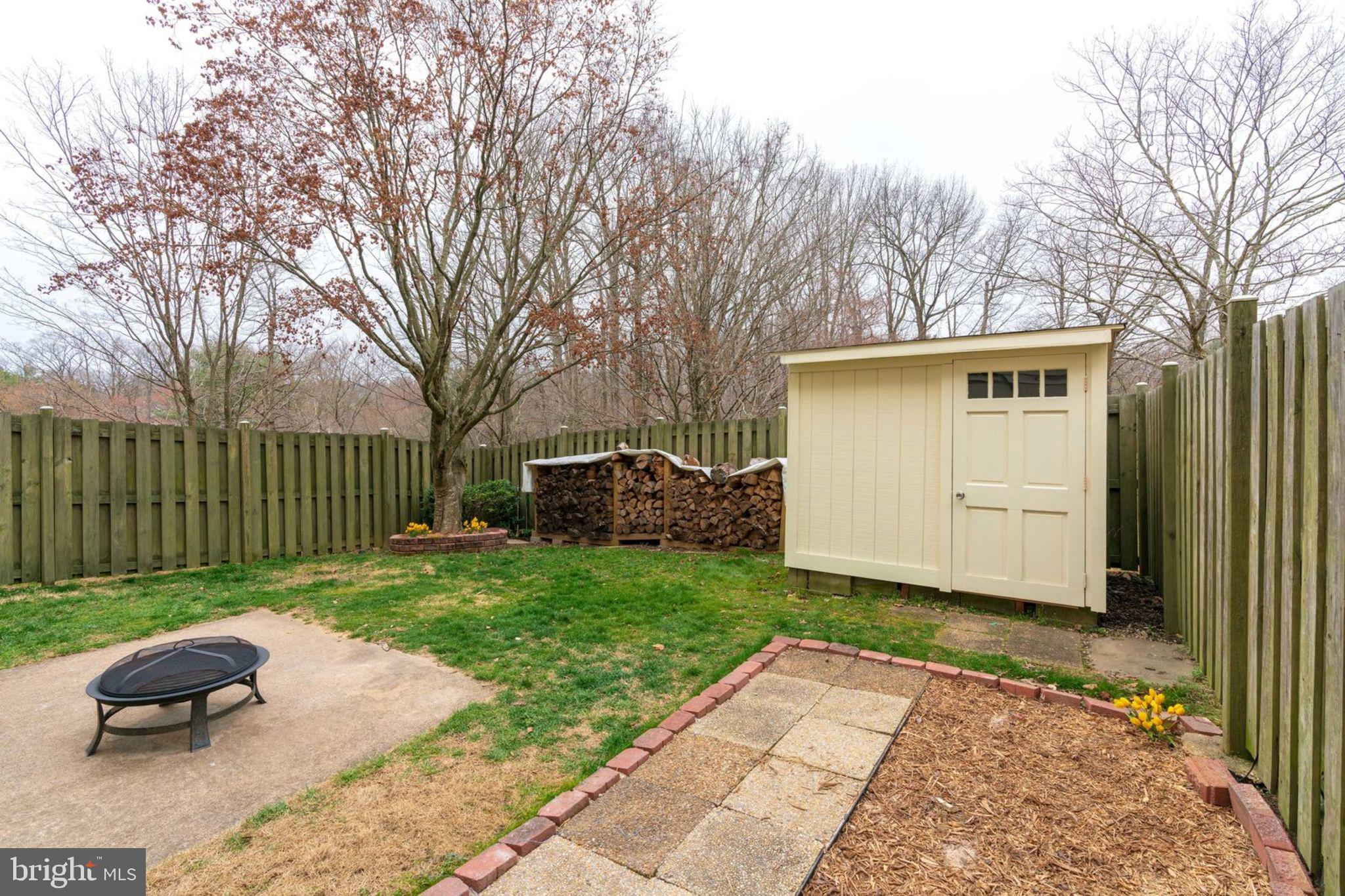 7759 Euclid Way Springfield, VA 22153 - Photo 54 of 65 Area for small garden or flower garden