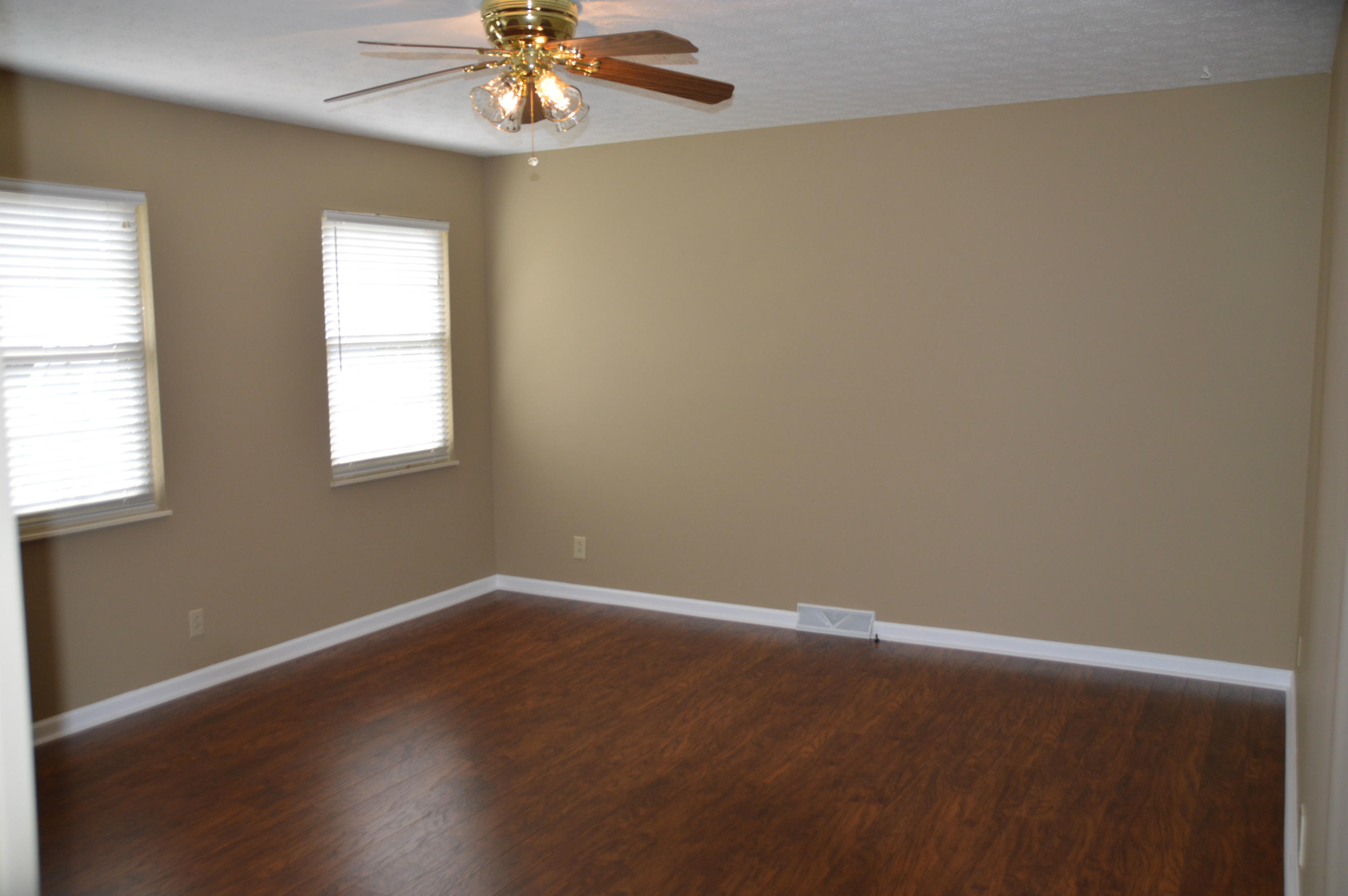 1120 Johnson Road Seymour, TN 37865 - Photo 4 of 18 DSC_0004