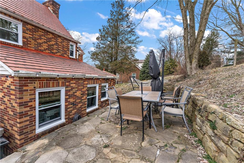 1769 Bower Hill Road Pittsburgh, PA 15243 - Photo 18 of 19 Gallery Image 18