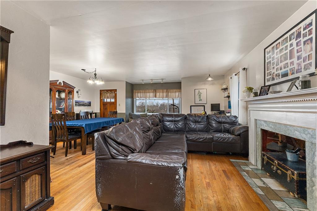 1769 Bower Hill Road Pittsburgh, PA 15243 - Photo 2 of 19 Gallery Image 2