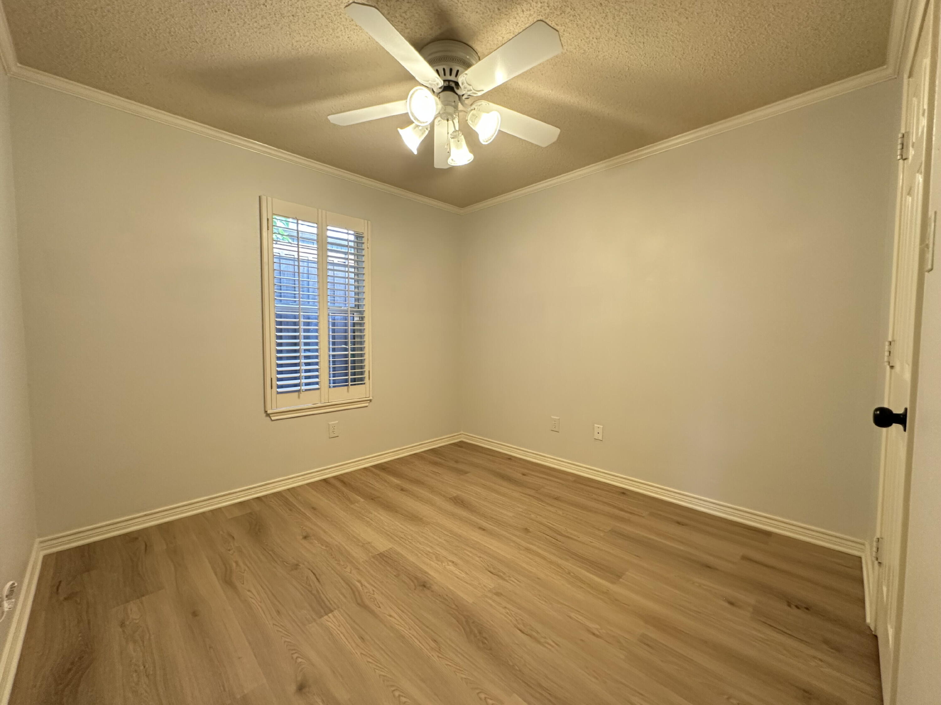 5422 99th Street Lubbock, TX 79424 - Photo 18 of 21 IMG_1422