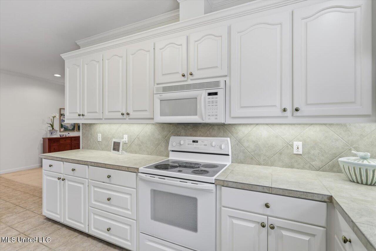 505 Spring Lake Drive Pearl, MS 39208 - Photo 11 of 33 12-505 Spring Lake Dr _ Home Tours MS