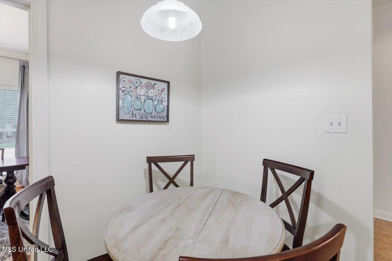 505 Spring Lake Drive Pearl, MS 39208 - Photo 13 of 33 14-505 Spring Lake Dr _ Home Tours MS