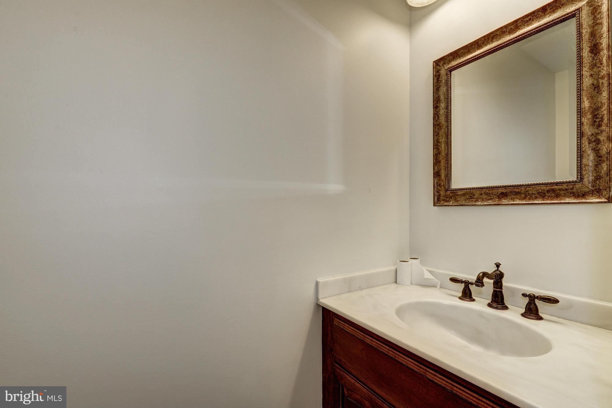 8001 Rising Ridge Road Bethesda, MD 20817 - Photo 14 of 30 Powder Room