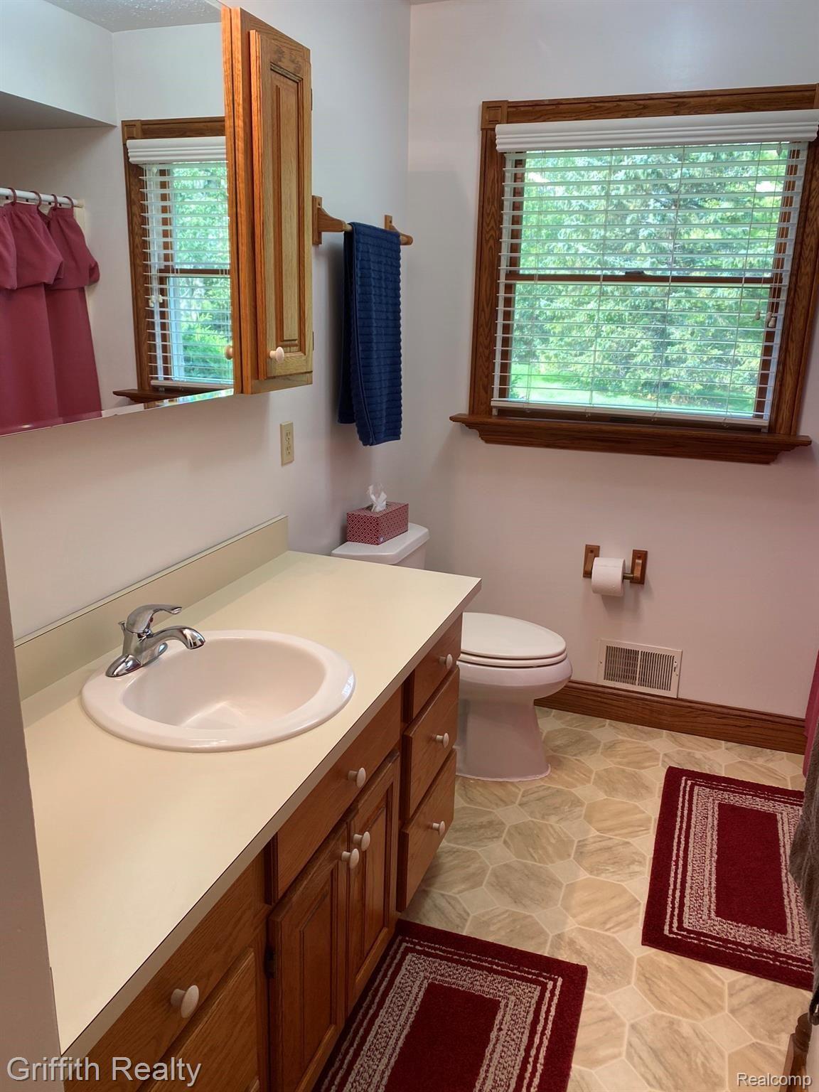 7325 Munsell Road Howell, MI 48843 - Photo 42 of 70 780EE896-2C5A-4874-85E1-4474C5748231.jpeg
