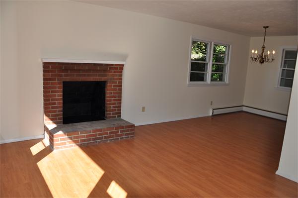 199 Richardson Road Fitchburg, MA 01420 - Photo 3 of 14 Gallery Image 3
