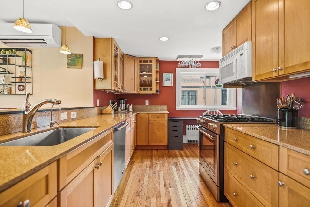 19 Newton Road Medford, MA 02155 - Photo 13 of 42