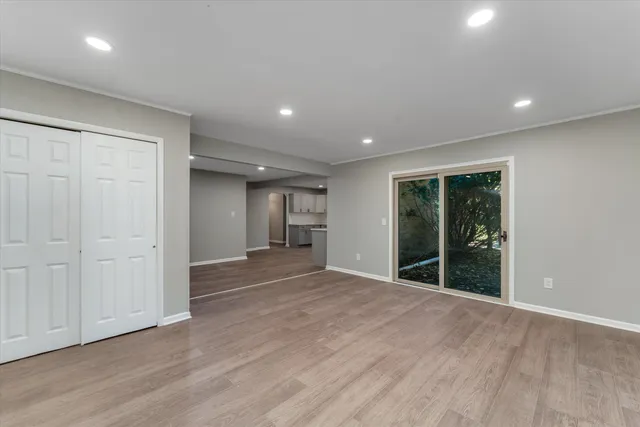 $369,500 | 26261 La Muera Street, Farmington, MI 48334