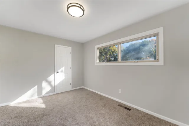 $369,500 | 26261 La Muera Street, Farmington, MI 48334