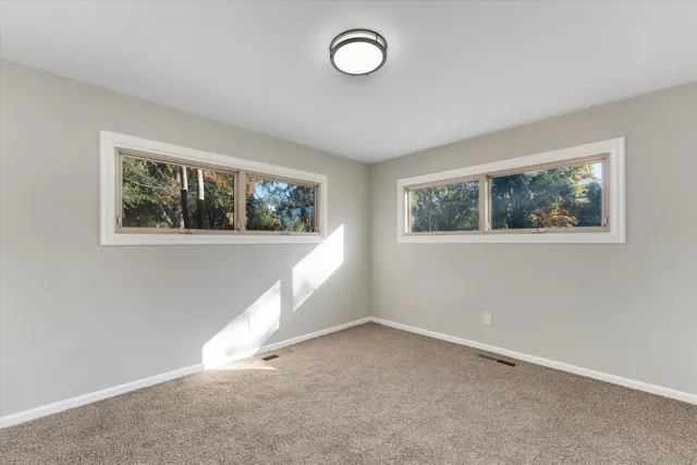 $369,500 | 26261 La Muera Street, Farmington, MI 48334